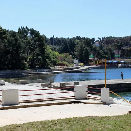 With Parking Space - 2252 Póla