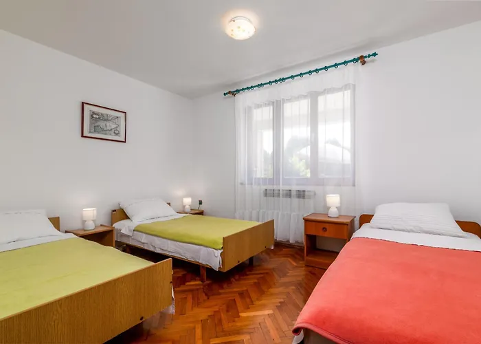 公寓 With Parking Space - 2252 普拉