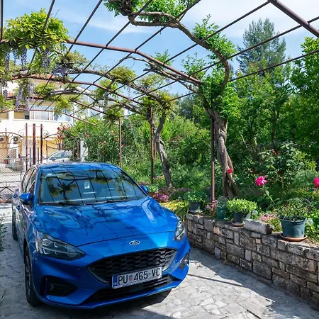 Apartments With Parking Space Pula - 2252 Apartment Pula